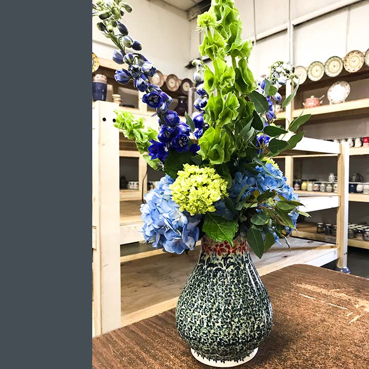 Scalloped Vase Janelle Imports