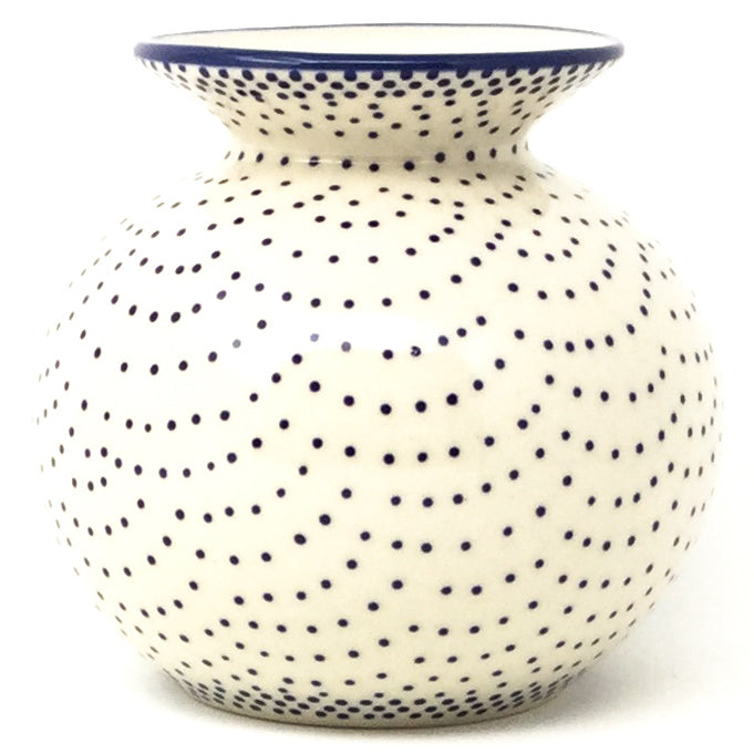 Round Vase in Simple Elegance