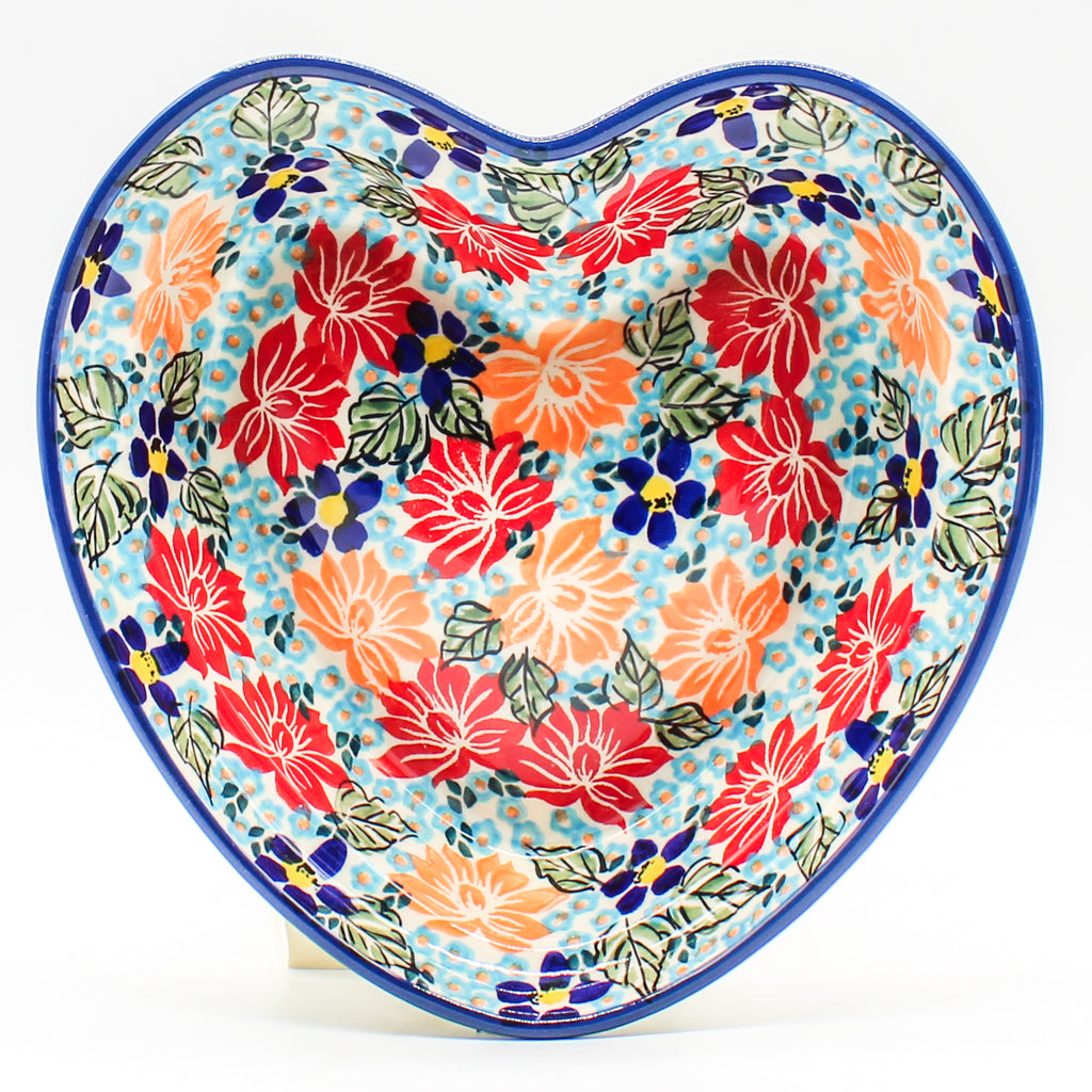Lg Hanging Heart Dish in Just Glorious