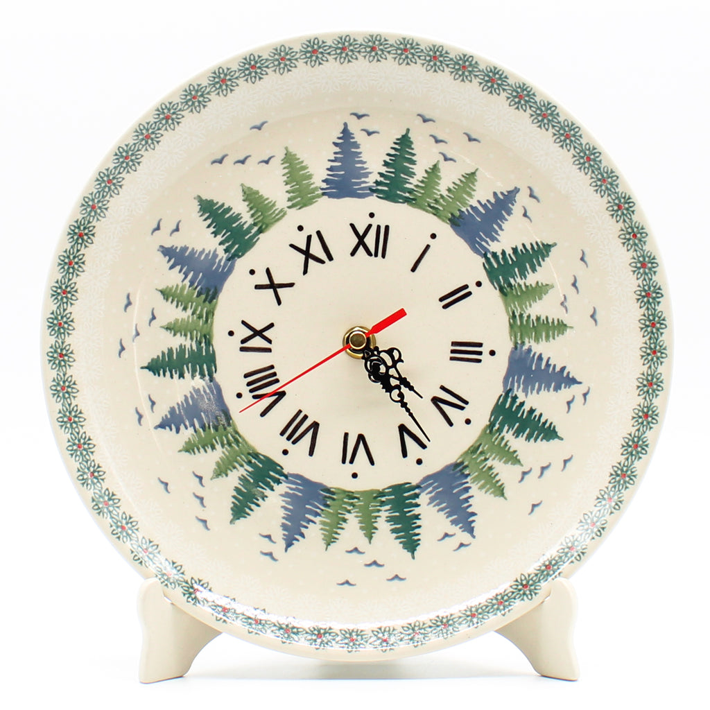 Plate Wall Clock in Green Mountains