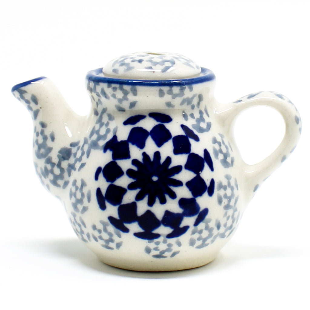 Teapot-Ornament in Winter Wonderland