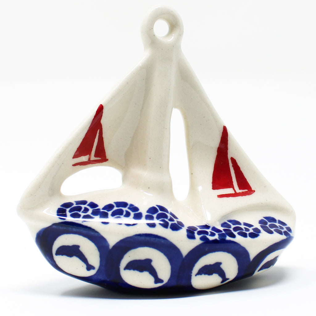 Sailboat-Ornament in Red Sail