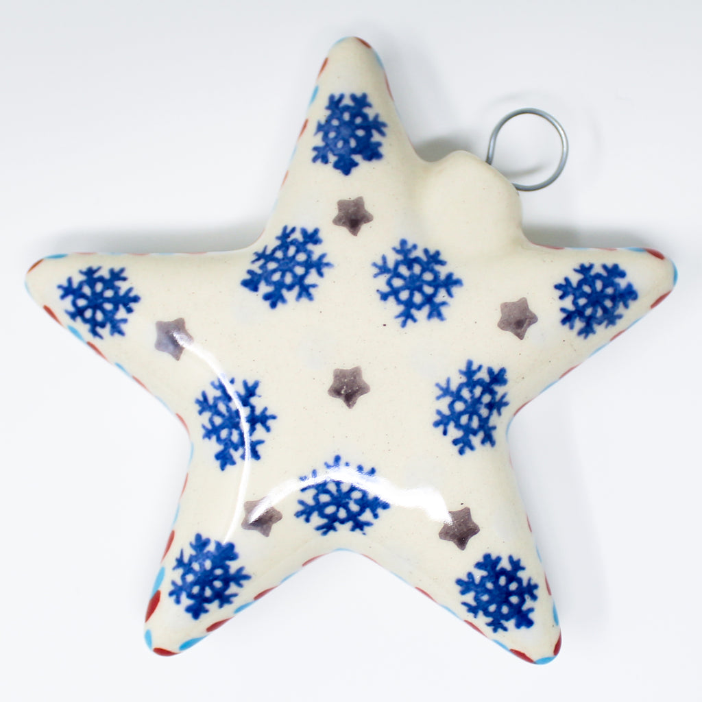 Round Star-Ornament in Falling Snow