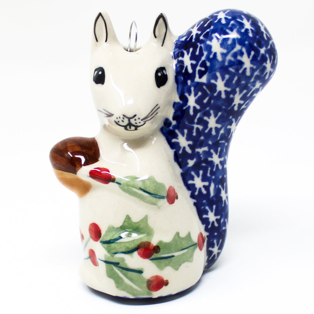 Squirrel-Ornament in Holly
