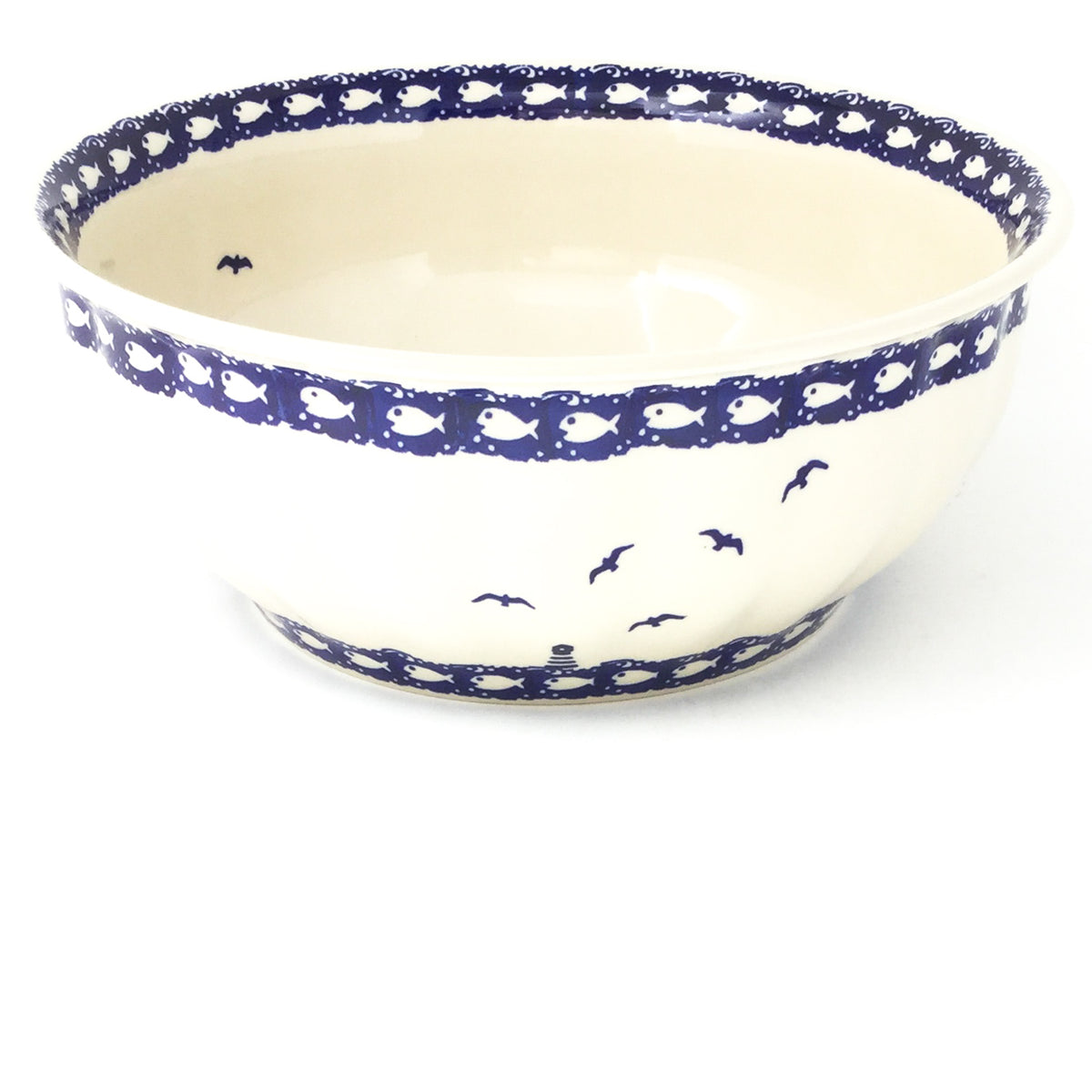 Manufaktura Scalloped Bowl 128 oz in Lighthouse