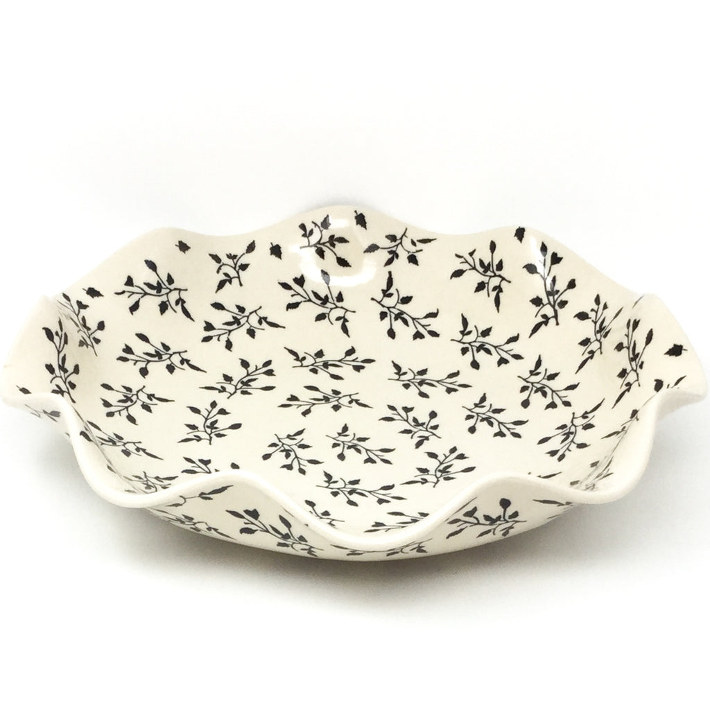 Fluted Pasta Bowl in Simply Black