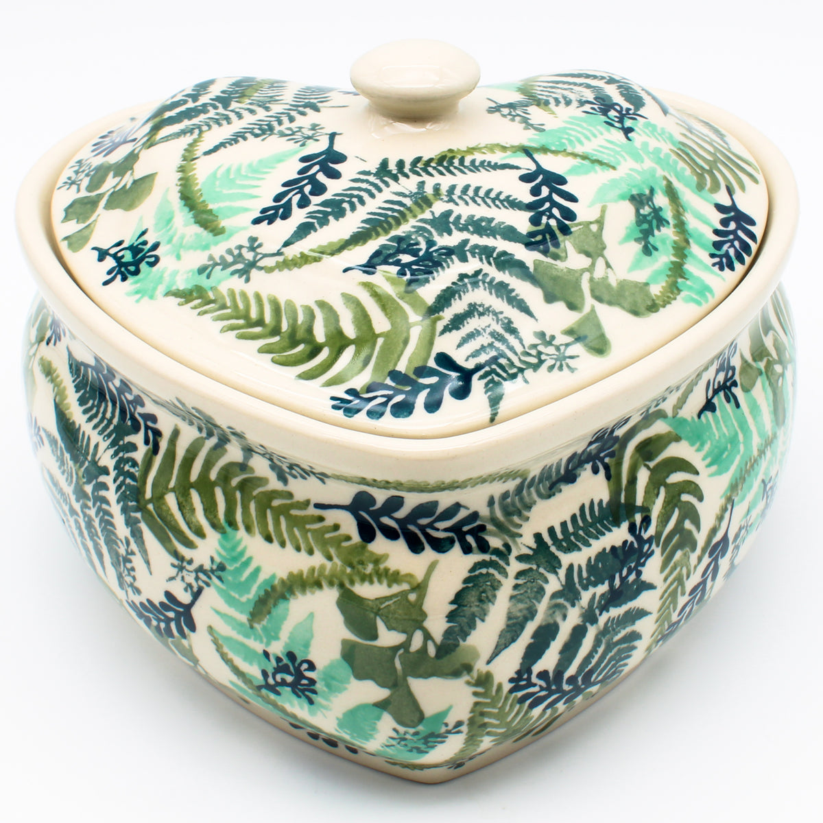 Heart Covered Server 2 qt in Ferns