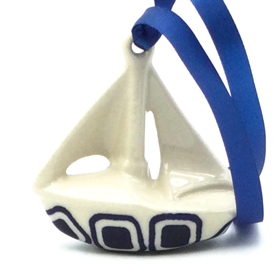 Sailboat-Ornament in Blue Squares