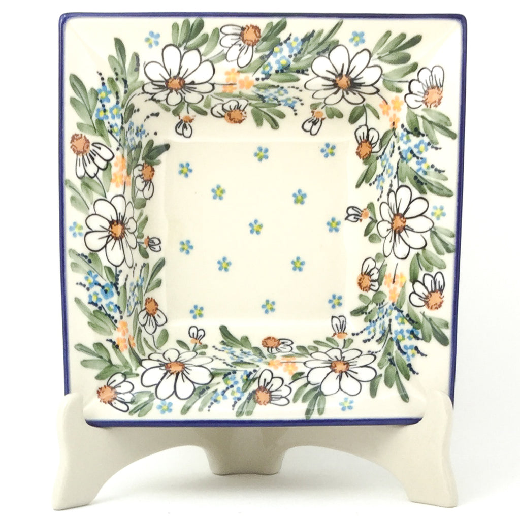 Square Soup Plate in Spectacular Daisy