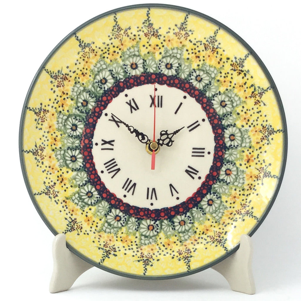 Plate Wall Clock in Cottage Decor